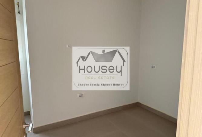 8257127 - صورة العقار 3