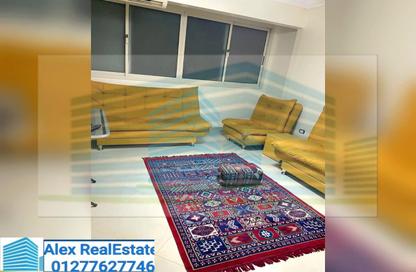 Apartment - 3 Bedrooms - 1 Bathroom for rent in Famous St. - Camp Chezar - Hay Wasat - Alexandria