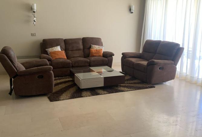 7677042 - Property Image 3