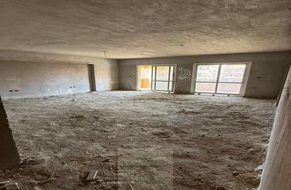Apartment - 3 Bedrooms - 3 Bathrooms for sale in Al Khamayel city - Sheikh Zayed Compounds - Sheikh Zayed City - Giza