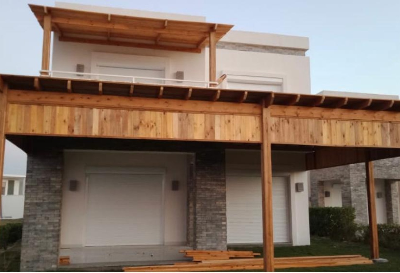 Standalone 1st Row In Amwaj Very Prime Located