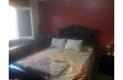 Apartment - 2 Bedrooms - 1 Bathroom for sale in Doctor Kamal Hamdi St. - 4th District - 6 October City - Giza