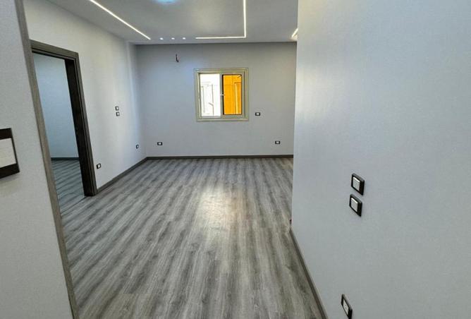 7709087 - Property Image 2