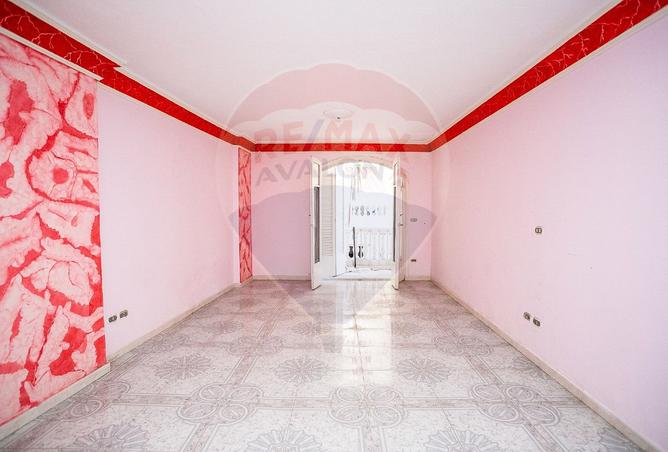 7722815 - Property Image 2