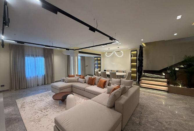 8060171 - Property Image 2