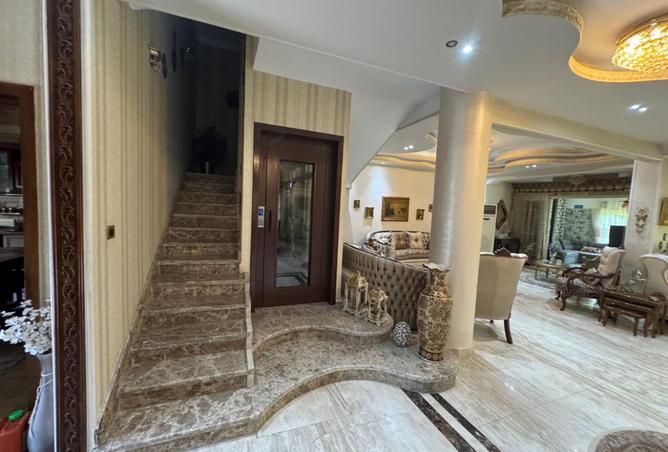 8300684 - Property Image 2