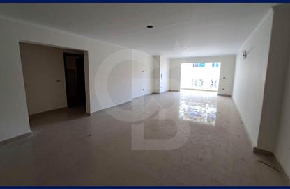 Apartment - 3 Bedrooms - 3 Bathrooms for sale in Mohamed Bahaa Al Din Al Ghouri St. - Smouha - Hay Sharq - Alexandria
