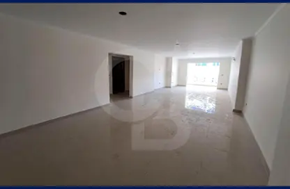 Apartment - 3 Bedrooms - 3 Bathrooms for sale in Mohamed Bahaa Al Din Al Ghouri St. - Smouha - Hay Sharq - Alexandria
