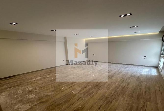 8369456 - Property Image 2