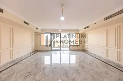 شقة - 4 غرف نوم - 3 حمامات للبيع في سان ستيفانو - حي شرق - الاسكندرية