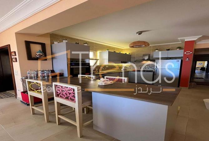 8582196 - Property Image 2