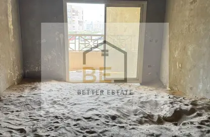 Apartment - 3 Bedrooms - 2 Bathrooms for sale in South Lotus - El Lotus - New Cairo City - Cairo