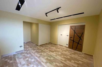 Apartment - 3 Bedrooms - 2 Bathrooms for sale in 16th District - Sheikh Zayed City - Giza