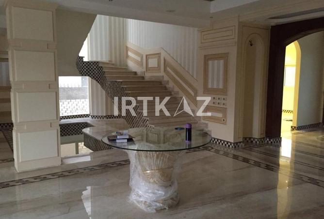 8043408 - Property Image 2