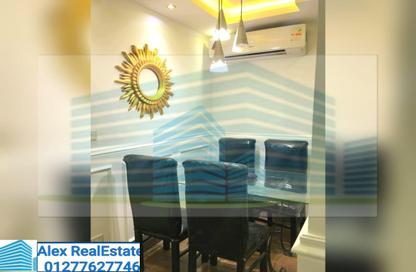 Apartment - 2 Bedrooms - 1 Bathroom for rent in Kafr Abdo St. - Kafr Abdo - Roushdy - Hay Sharq - Alexandria