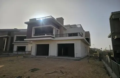 Villa - 5 Bedrooms - 6 Bathrooms for sale in New Giza - Cairo Alexandria Desert Road - 6 October City - Giza