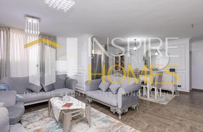 Apartment - 2 Bedrooms - 1 Bathroom for sale in Al Nasr St. - Smouha - Hay Sharq - Alexandria