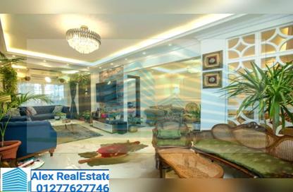 Apartment - 2 Bedrooms - 1 Bathroom for rent in Gleim Square - Glim - Hay Sharq - Alexandria