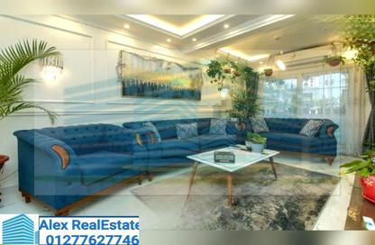 Apartment - 2 Bedrooms - 1 Bathroom for rent in Gleim Square - Glim - Hay Sharq - Alexandria