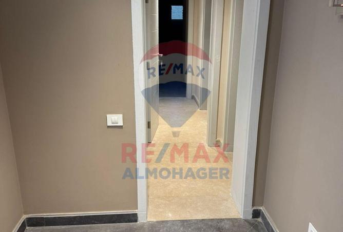 8246914 - Property Image 3