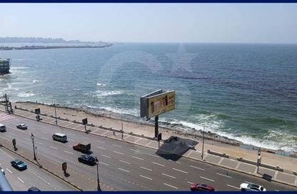 Apartment - 3 Bedrooms - 2 Bathrooms for sale in Al Geish Road - Camp Chezar - Hay Wasat - Alexandria