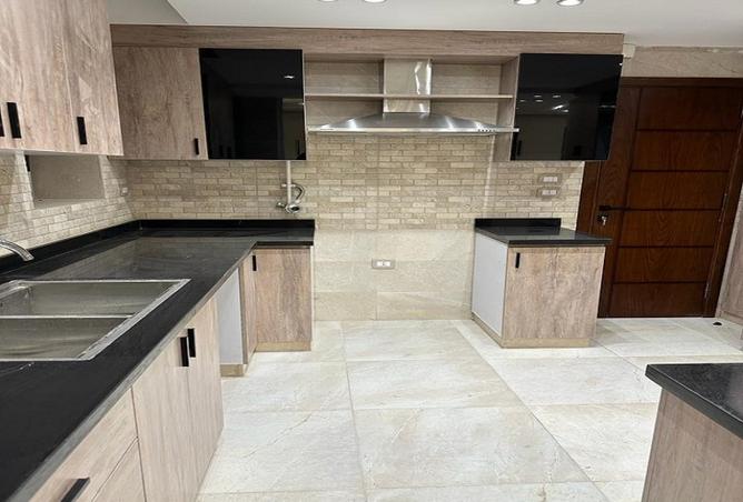 8104477 - Property Image 3