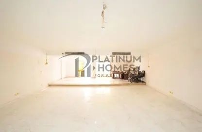 شقة - 4 غرف نوم - 3 حمامات للبيع في جليم - حي شرق - الاسكندرية