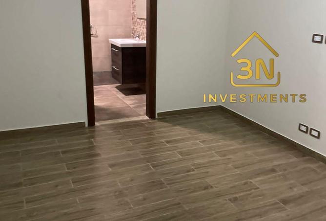 8389587 - Property Image 3