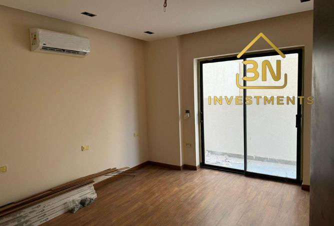 8389852 - Property Image 2