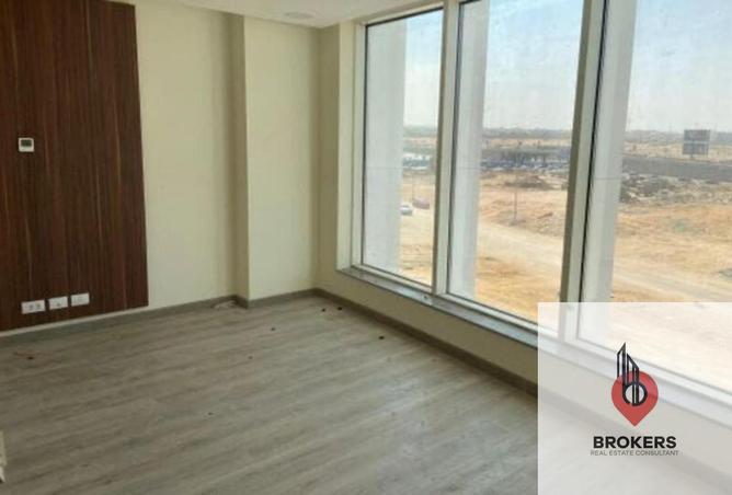 8343612 - Property Image 3