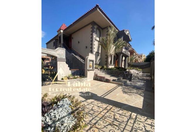 8372888 - Property Main Image