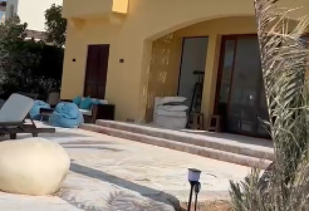Standalone In Sabina With Private Pool For Rent thumbnail