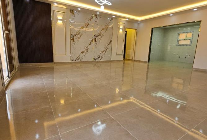 76242569 - Property Main Image