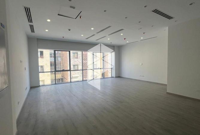 8323481 - Property Image 3