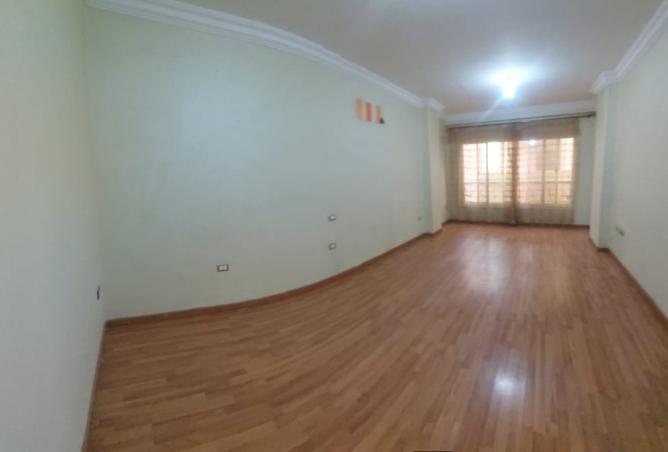 7921419 - Property Image 3