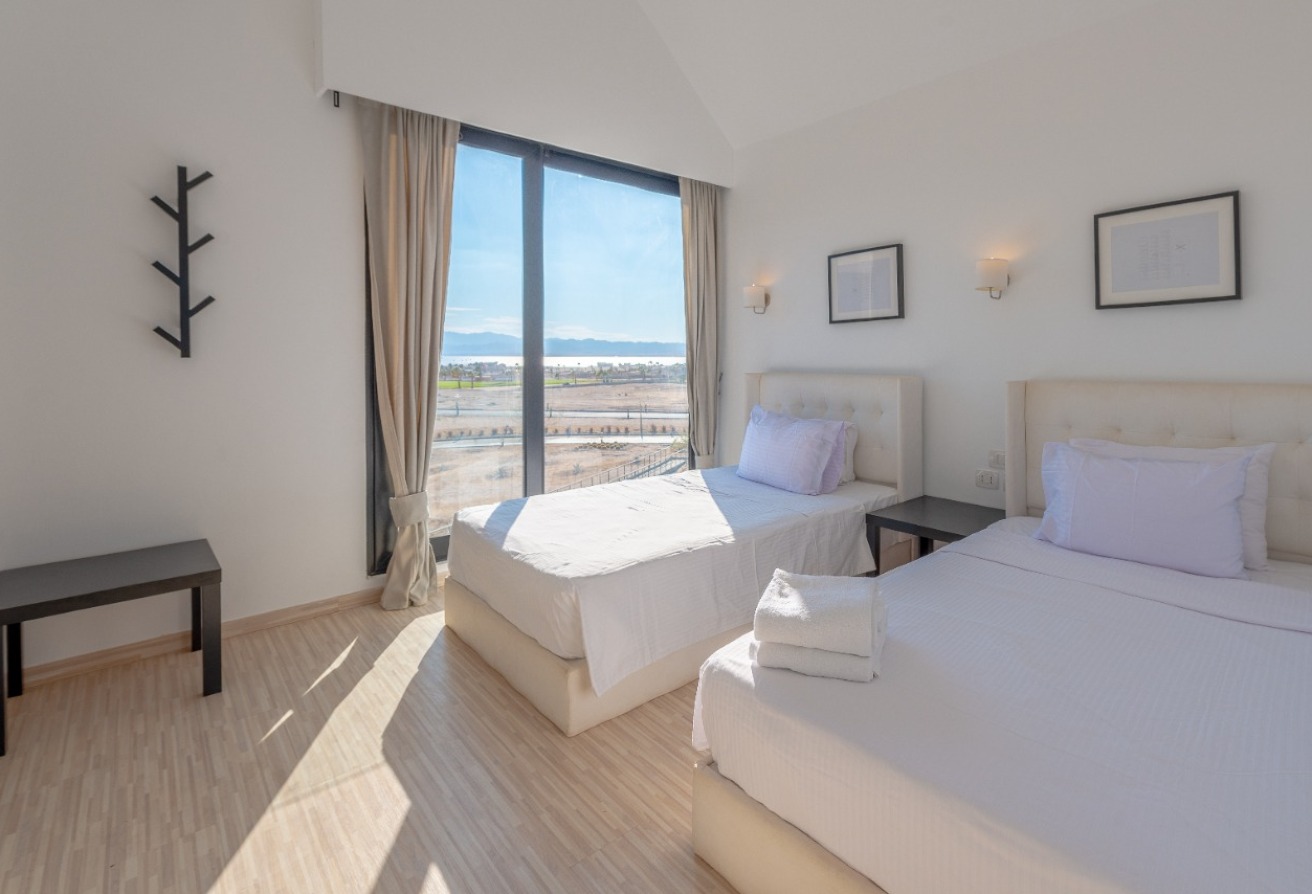 4 BR Lodge Sea View In Soma Bay - FOR RENT thumbnail