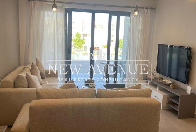 8212900 - Property Image 3