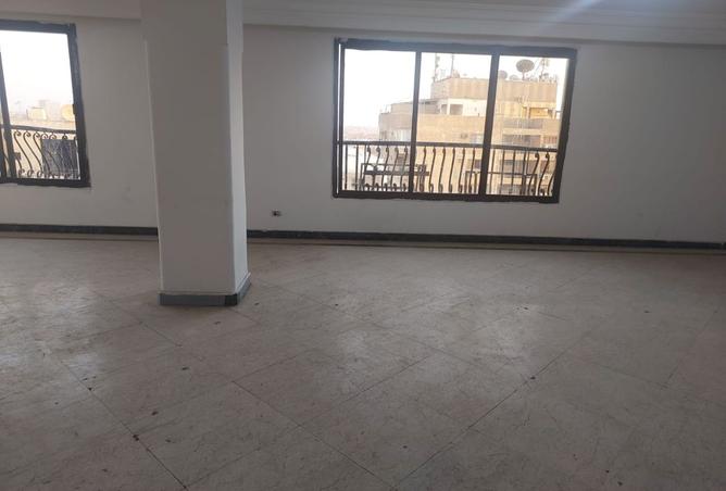 7934993 - Property Image 2