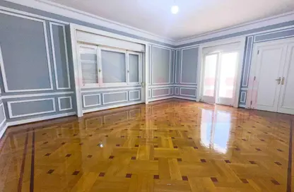 Apartment - 4 Bedrooms - 2 Bathrooms for sale in Abou Quer Road - Roushdy - Hay Sharq - Alexandria