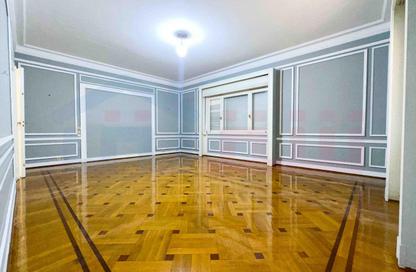 Apartment - 4 Bedrooms - 2 Bathrooms for sale in Abou Quer Road - Roushdy - Hay Sharq - Alexandria