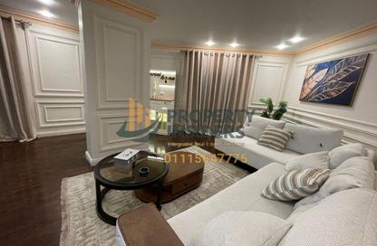 شقة - 3 - 2 للايجار في شارع عبد المنعم رياض - المهندسين - الجيزة شقة - 3 - 2 للايجار في شارع عبد المنعم رياض - المهندسين - الجيزة