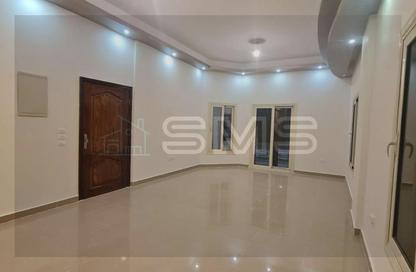 Apartment - 3 Bedrooms - 2 Bathrooms for rent in Orouba Axis - Area A - Ganoob El Acadimia - New Cairo City - Cairo Apartment - 3 Bedrooms - 2 Bathrooms for rent in Orouba Axis - Area A - Ganoob El Acadimia - New Cairo City - Cairo