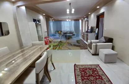 شقة - 3 غرف نوم - 2 حمامات للايجار في شارع كورنيش النيل - المعادي - حي المعادي - القاهرة