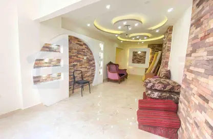 Apartment - 3 Bedrooms - 2 Bathrooms for sale in Mahmoud Al Essawy St. - Miami - Hay Awal El Montazah - Alexandria