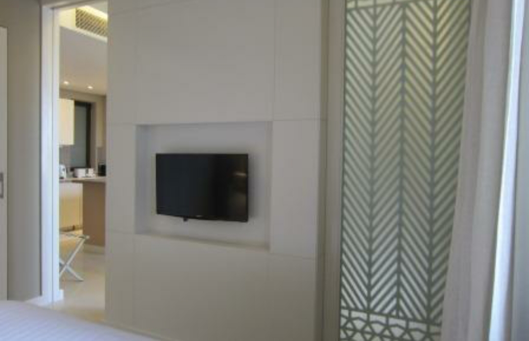 Rental 1BR Ground In AncientSands Directly On Pool thumbnail