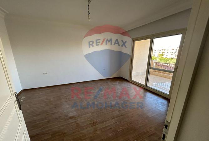 8308444 - Property Image 2