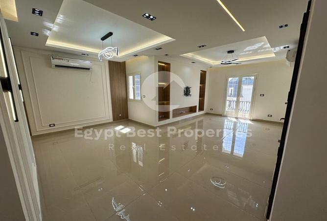 8007942 - Property Image 2