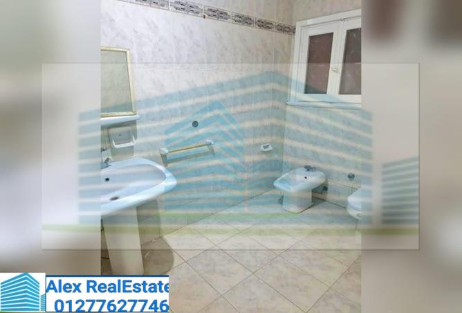 7989405 - Property Image 3