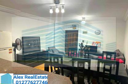 Apartment - 2 Bedrooms - 1 Bathroom for rent in Omar Lotfy St. - Sporting - Hay Sharq - Alexandria