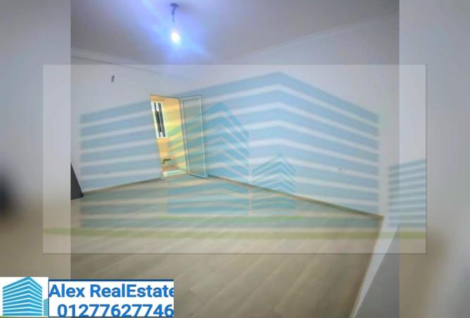 7989419 - صورة العقار 2